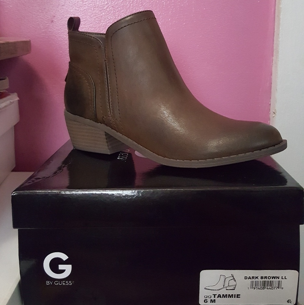 GUESS Booties - Picture 1 of 5